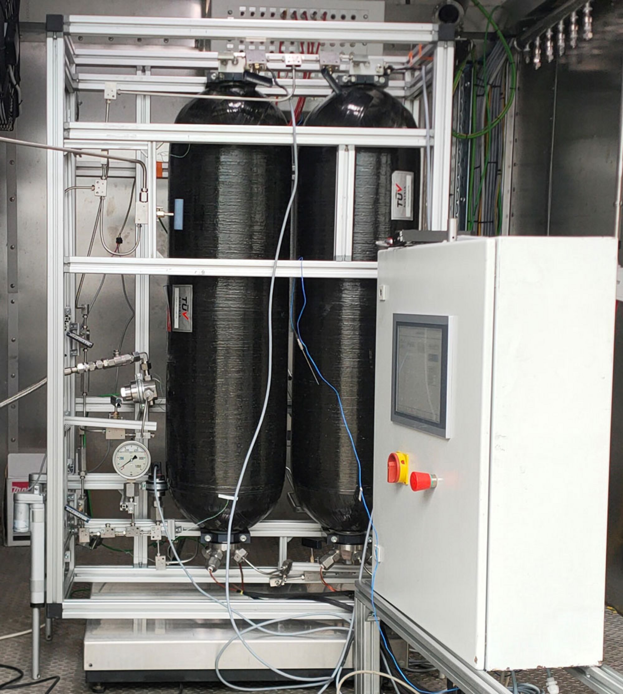Calibration standard for hydrogen dispensers